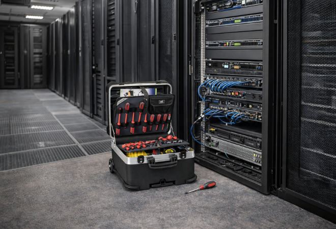 GT-Line gereedschapskoffer voor IT-onderhoud in serverruimte