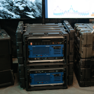 SKB shock racks met gemonteerde elektronische apparatuur in rackopstelling