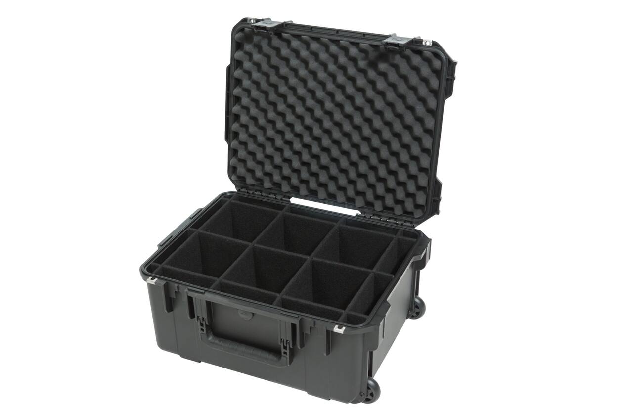 SKB - iSeries 2015-10 - Waterdichte Koffer - Zwart - Chauvet Freedom Par Inlay