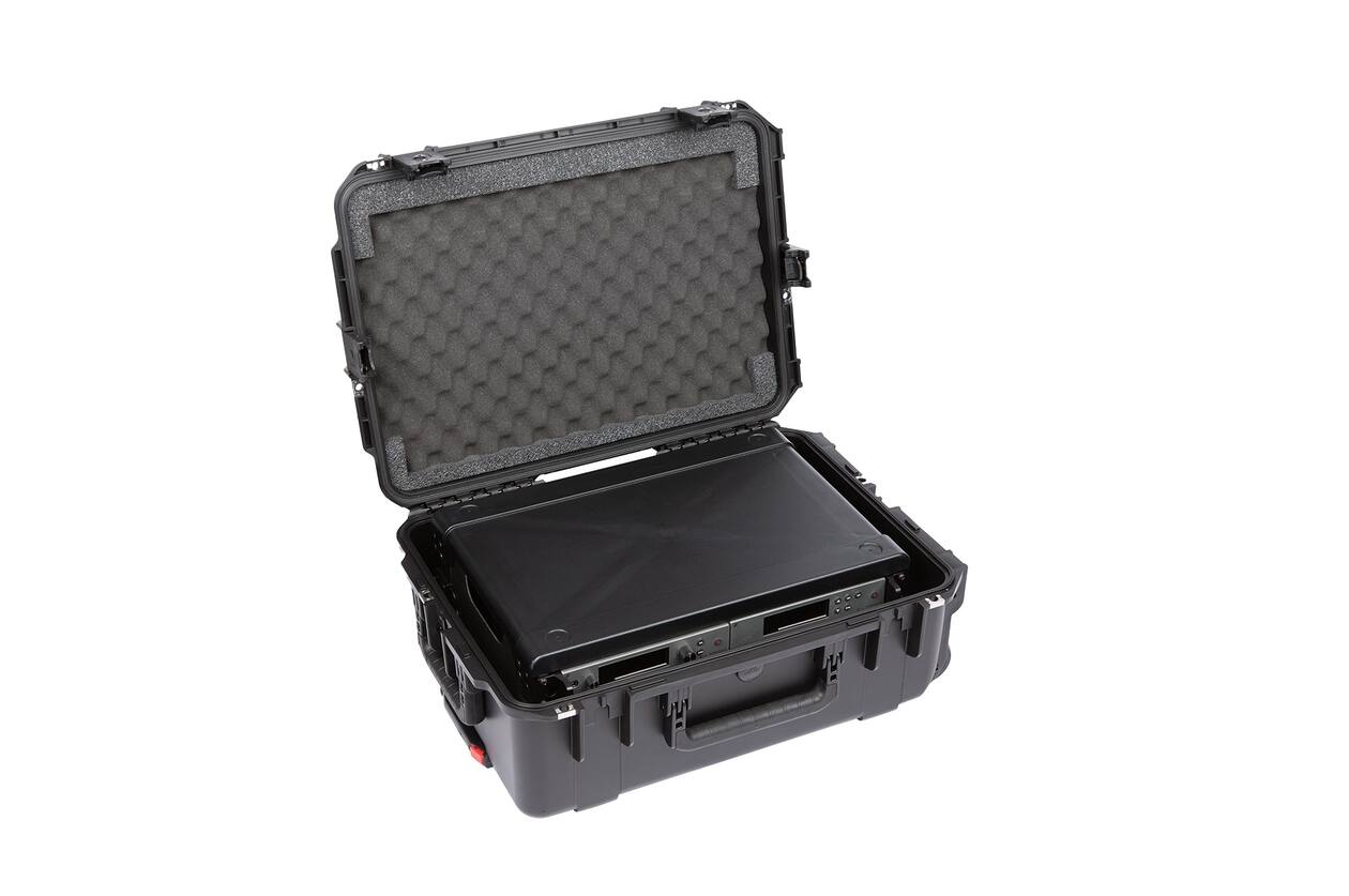 SKB - iSeries 2215-8 - Waterdichte Koffer - Zwart - Verwijderbare 2U Diepe Rack