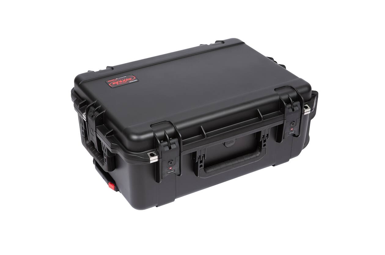 SKB - iSeries 2215-8 - Waterdichte Koffer - Zwart - Verwijderbare 2U Diepe Rack