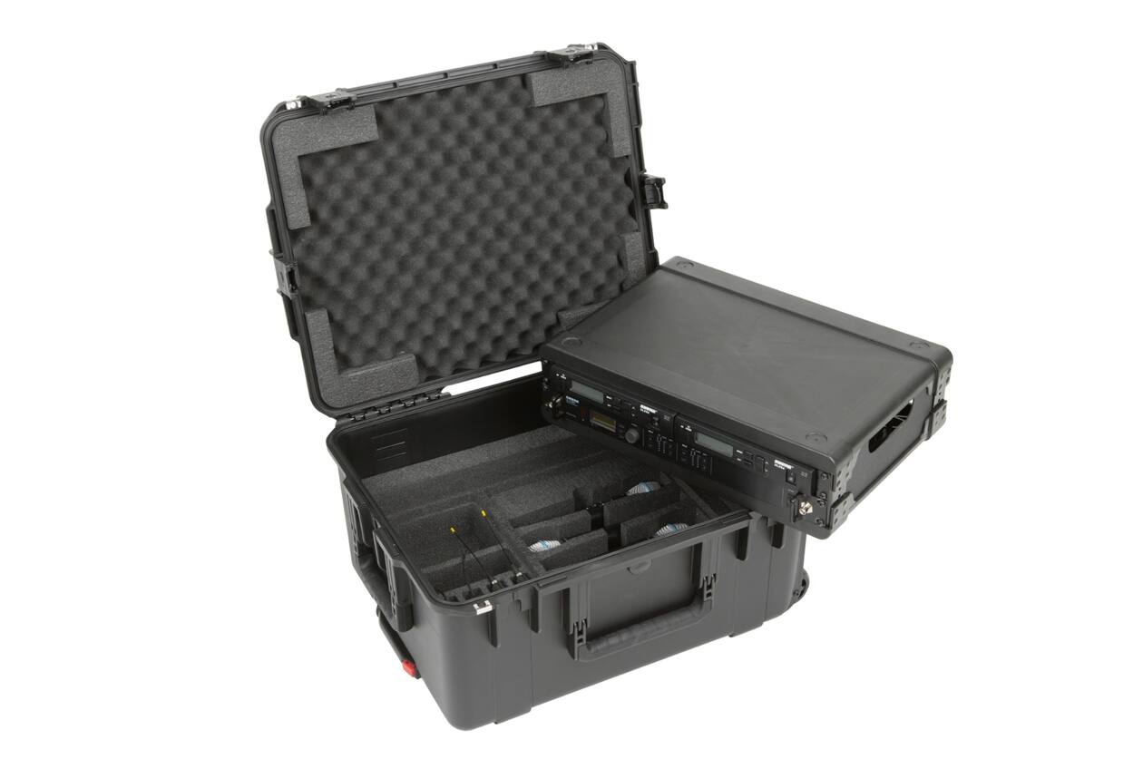 SKB - iSeries 3i-2217-10 - Waterdichte Koffer - Zwart - Draadloze Microfoon Fly Rack 2U