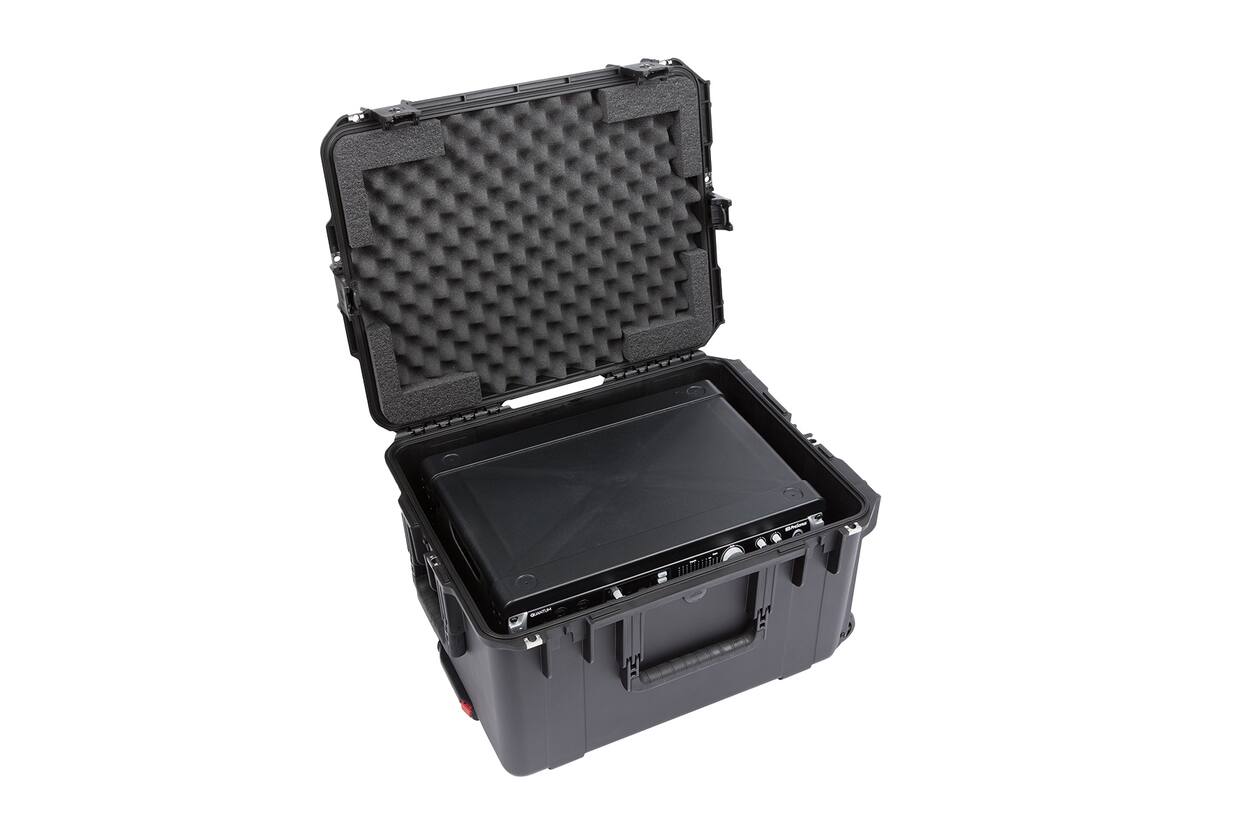 SKB - iSeries 2217-12 - Waterdichte Koffer - Zwart - Verwijderbare 4U Diepe Rack