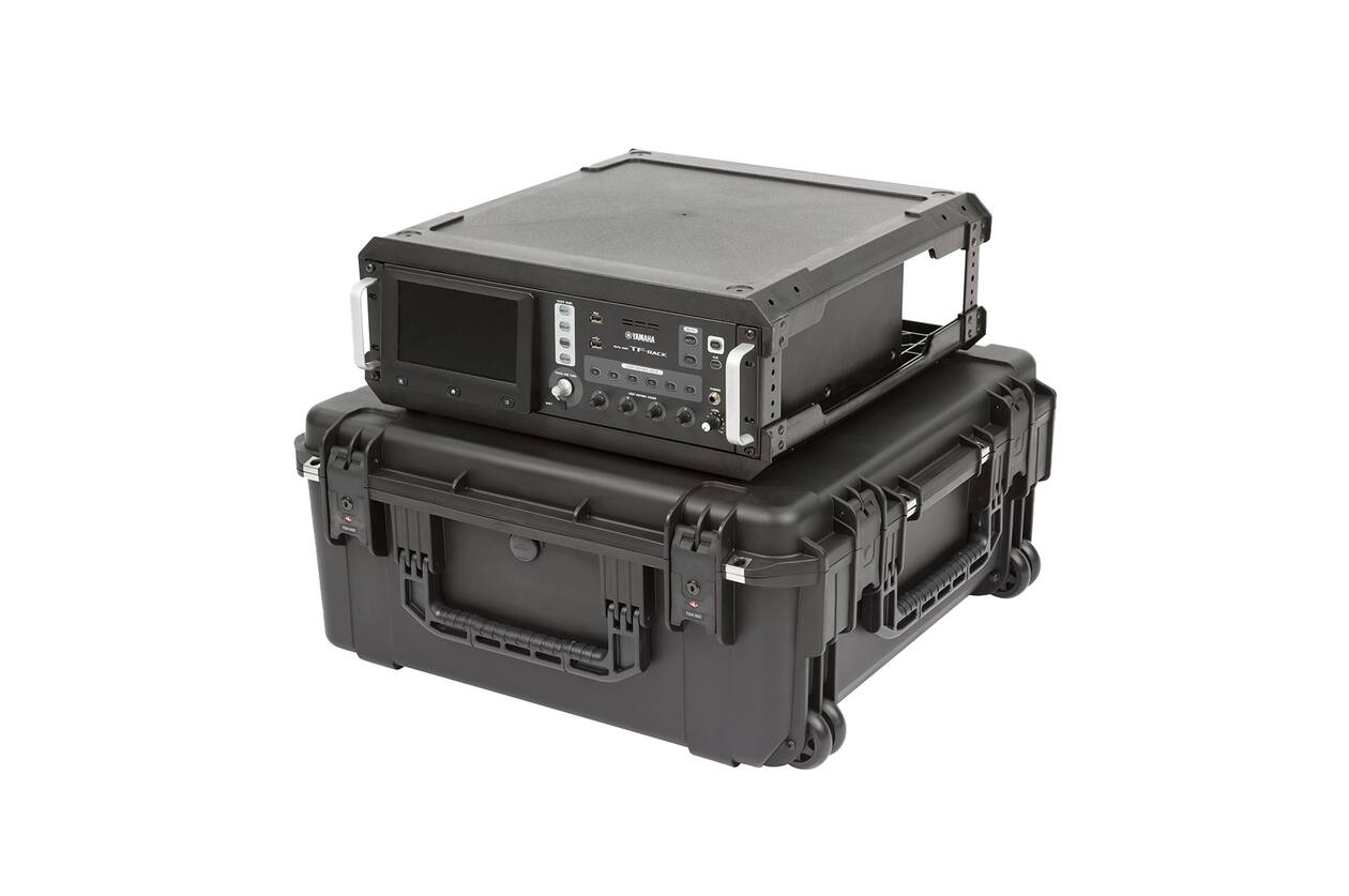SKB - iSeries 2424-10 - Waterdichte Koffer - Zwart - Verwijderbare 3U Diepe Rack