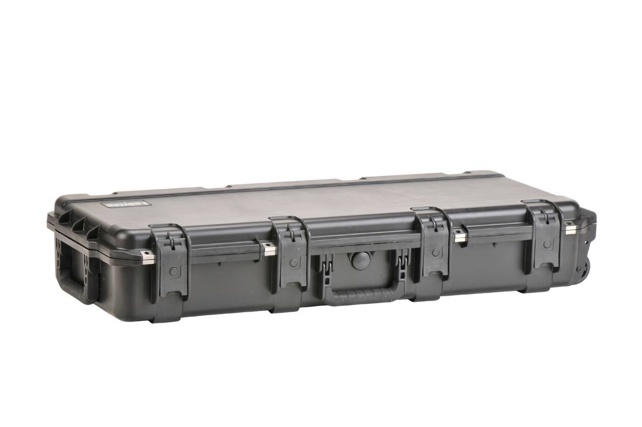 SKB - iSeries 3614-6 - Waterdichte Koffer - Zwart - Dubbele M4/Korte Geweer Inlay