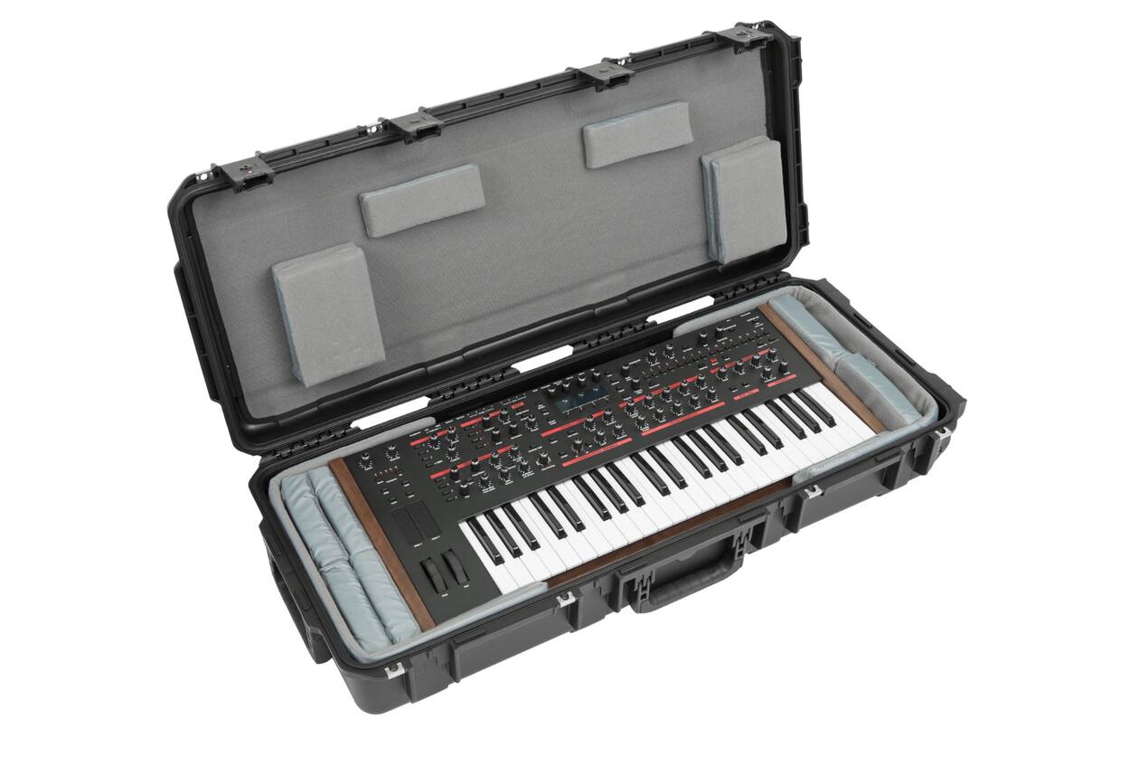SKB - iSeries 3614-6 - Waterdichte Koffer - Zwart - 49-toetsen Keyboard Think Tank Interieur