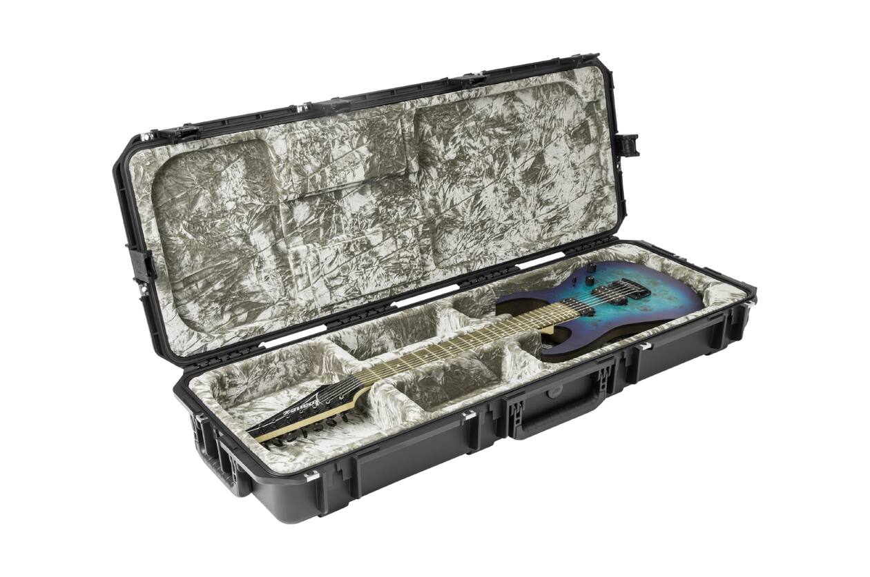 SKB - iSeries 4214 - Waterdichte Koffer - Zwart - Open Cavity Elektrische Gitaar Inlay