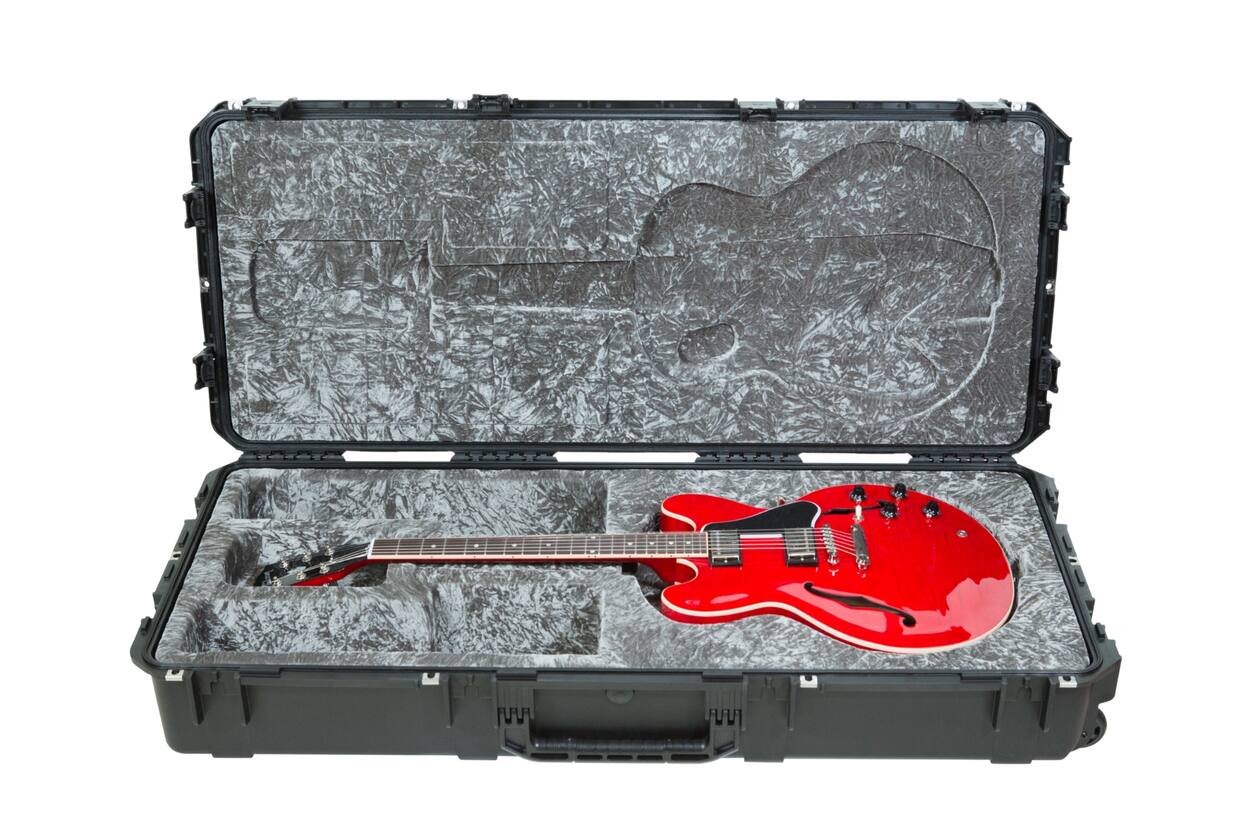 SKB - iSeries 4719-8 - Waterdichte Koffer - Zwart - 335 Type Gitaar Inlay