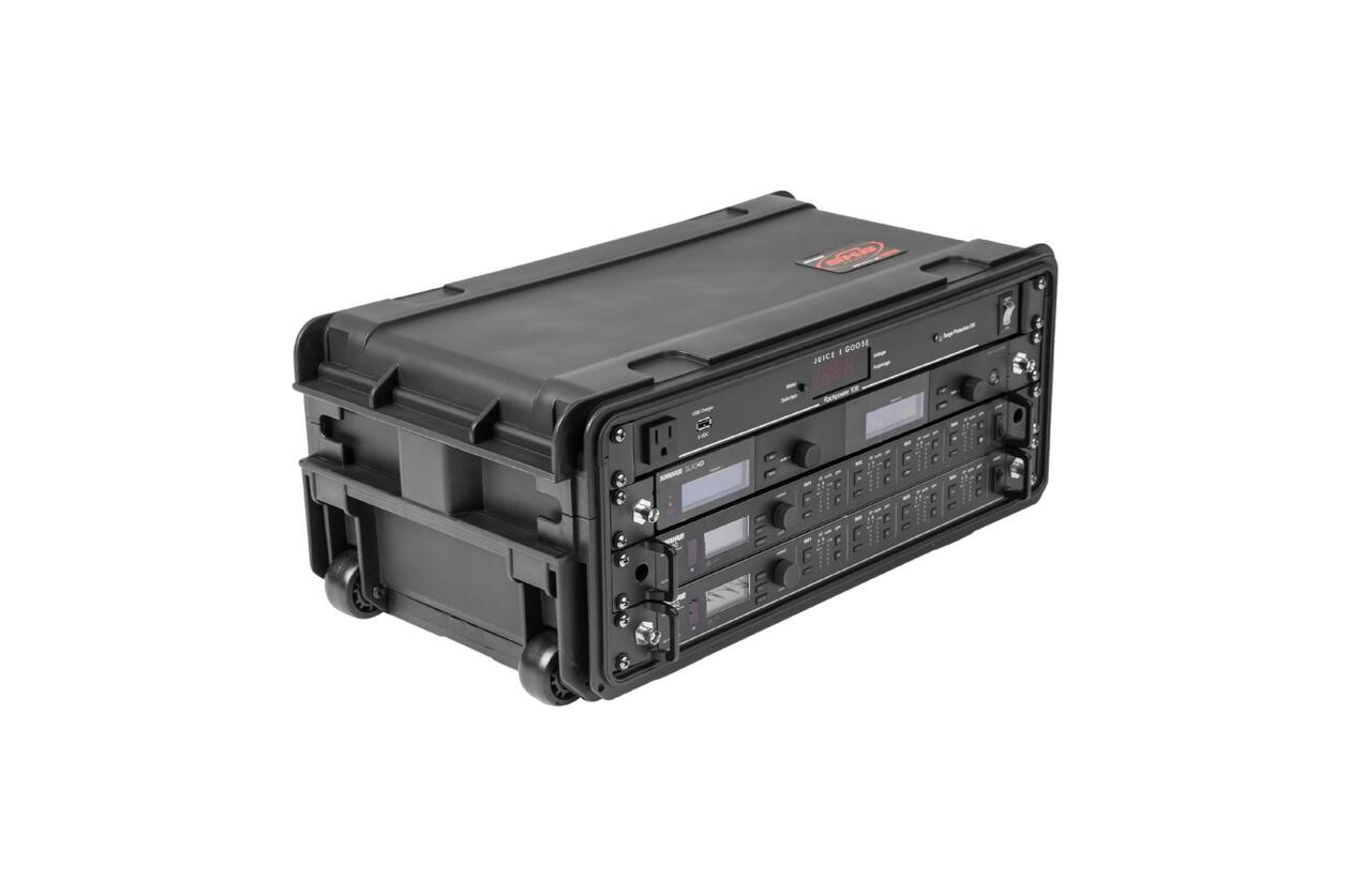 SKB - 4U Injectiegegoten - 28 cm Diepe Rack - met Wielen en Handvat
