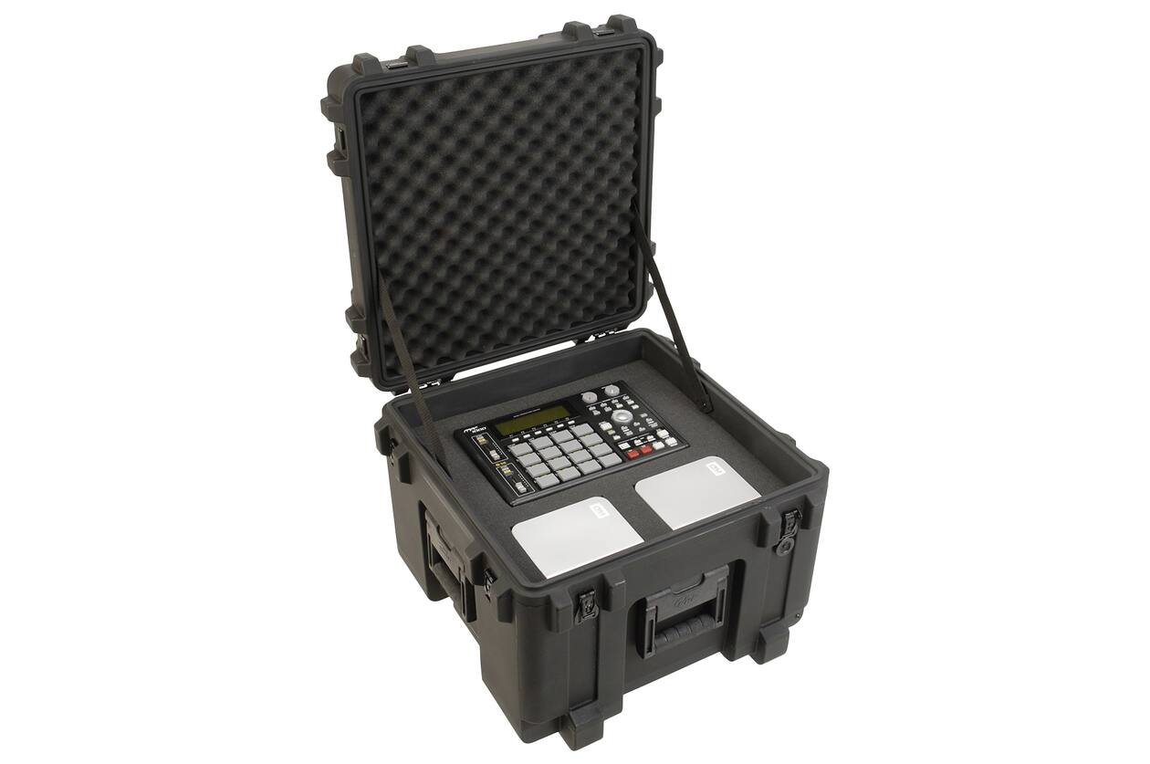 SKB - rSeries 1919-14 - Waterdichte Koffer - Zwart - met Wielen - Plukschuim