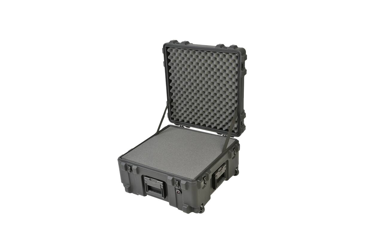 SKB - rSeries 3R-2222-12 - Waterdichte Koffer - Zwart - Plukschuim - met Wielen