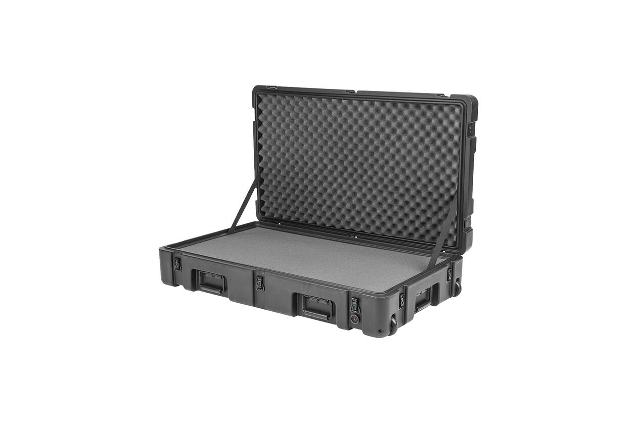 SKB - rSeries 3821-7 - Waterdichte Koffer - Zwart - met Wielen - Plukschuim
