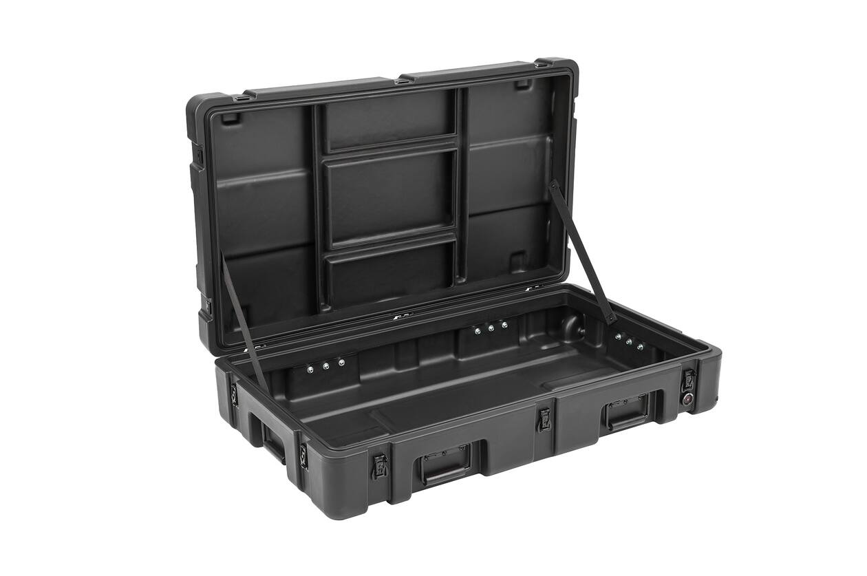 SKB - rSeries 3821-7 - Waterdichte Koffer - Zwart - met Wielen - Leeg