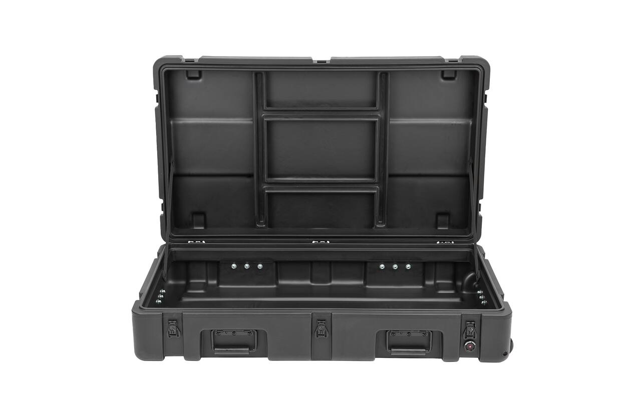 SKB - rSeries 3821-7 - Waterdichte Koffer - Zwart - met Wielen - Leeg