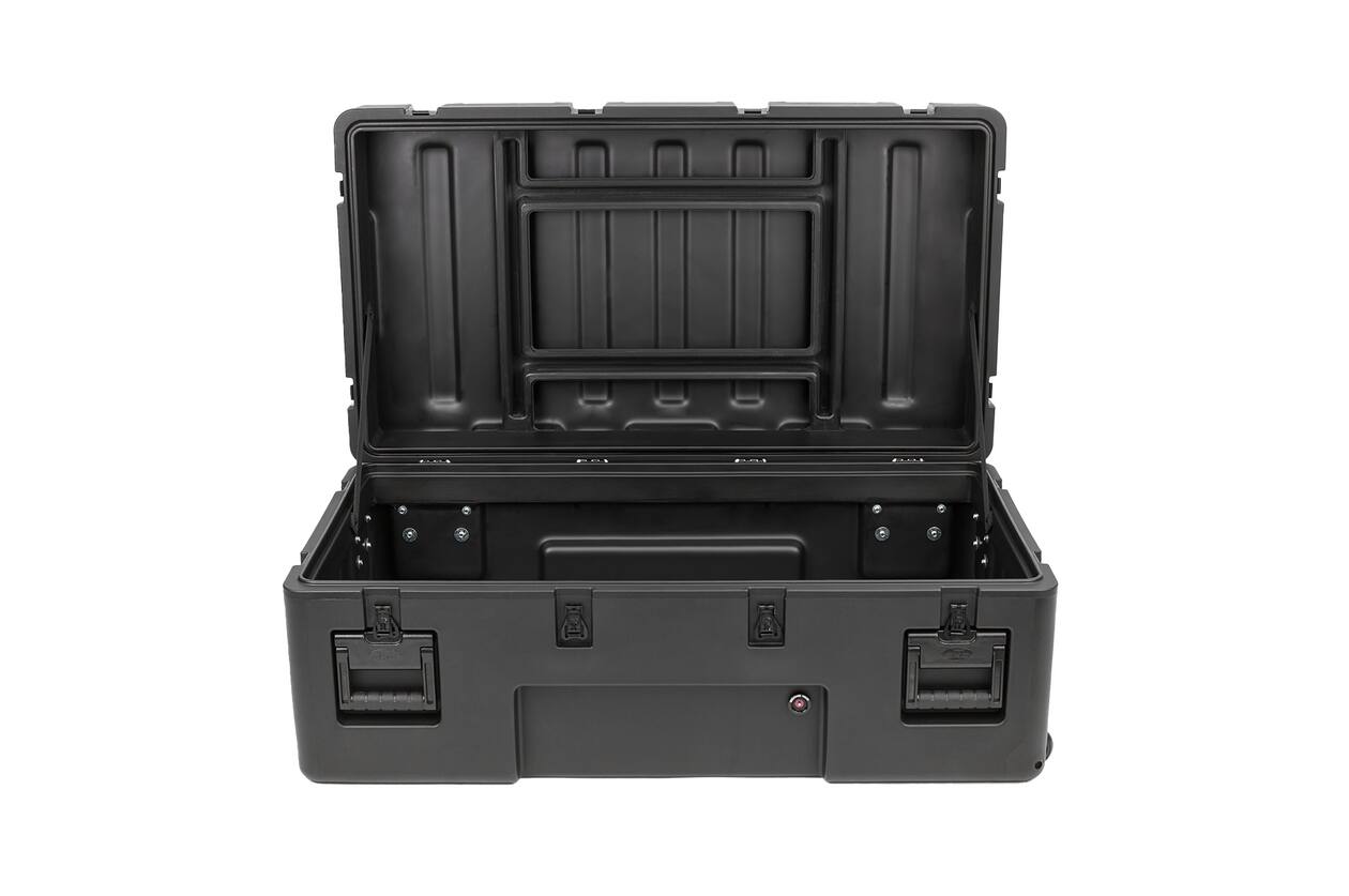 SKB - rSeries 4222-15 - Waterdichte Koffer - Zwart - met Wielen - Leeg