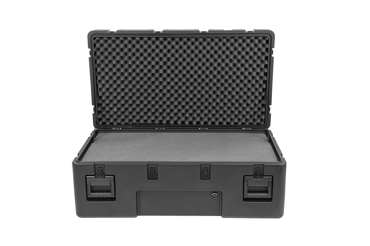 SKB - rSeries 3R-4222-15 - Waterdichte Koffer - Zwart - Gelaagd Schuim