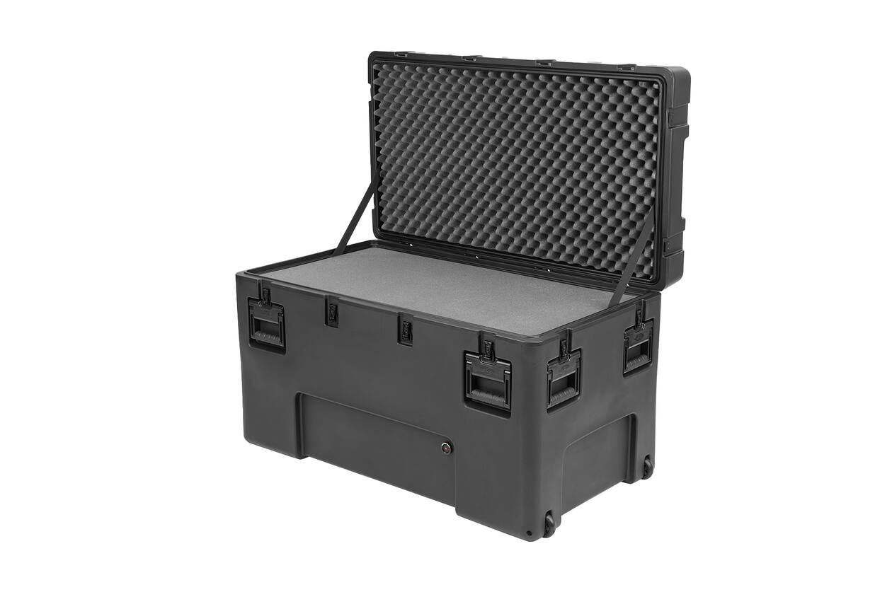 SKB - rSeries 3R-4222-24 - Waterdichte Koffer - Zwart - Gelaagd Schuim - met Wielen