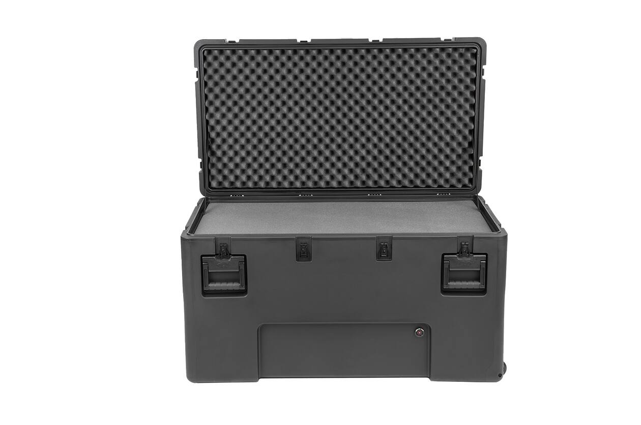 SKB - rSeries 3R-4222-24 - Waterdichte Koffer - Zwart - Gelaagd Schuim - met Wielen
