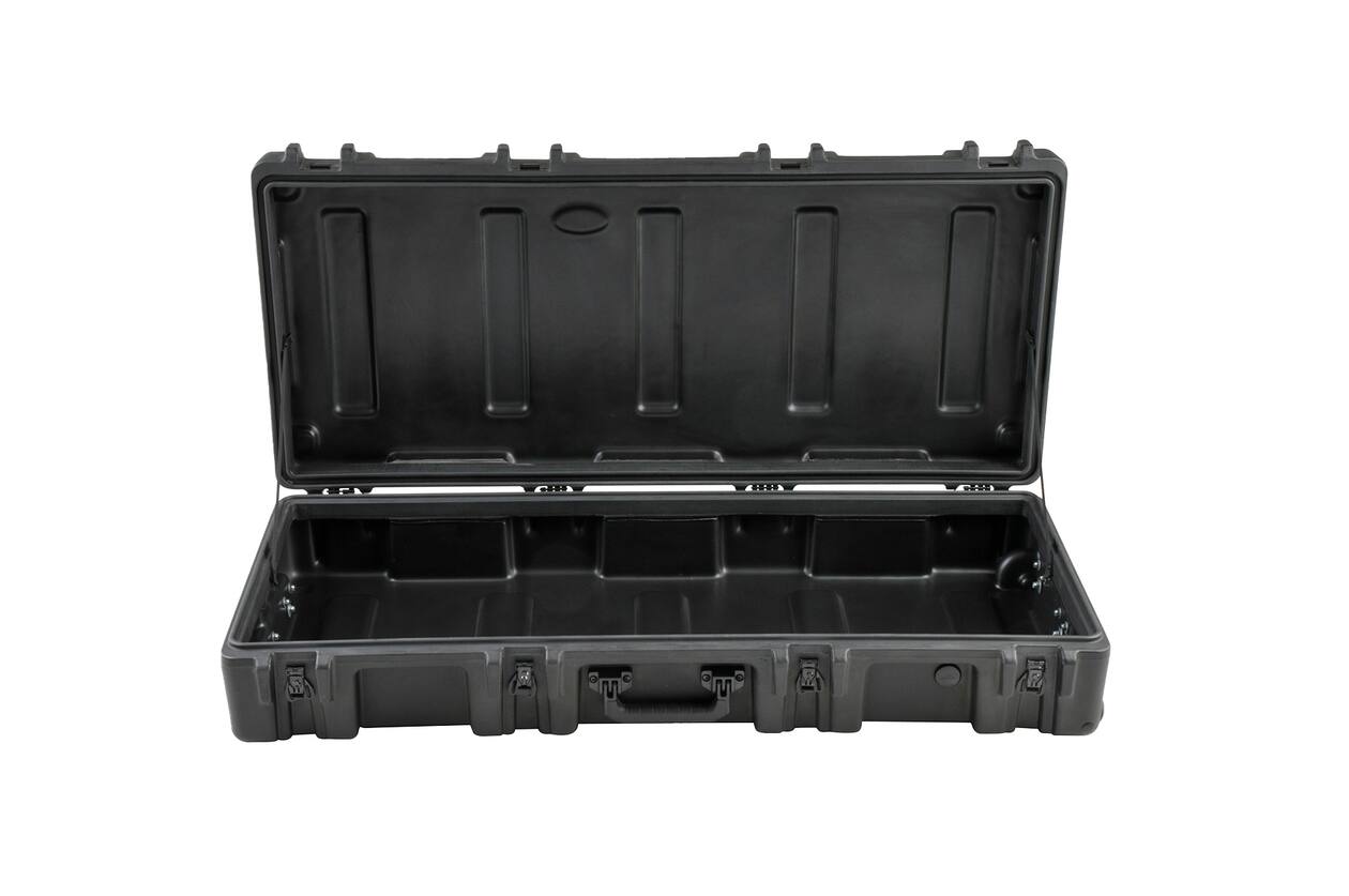SKB - rSeries 4417-8 - Waterdichte Koffer - Zwart - Leeg - met Wielen