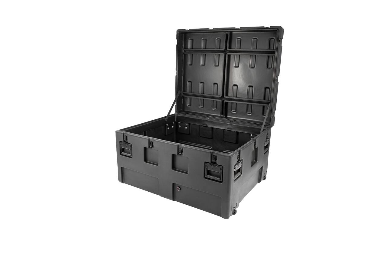 SKB - rSeries 3R-4436-24 - Waterdichte Koffer - Zwart - Leeg - met Wielen