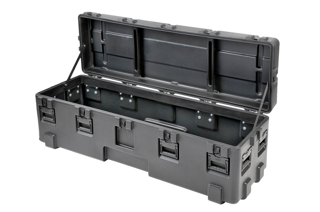 SKB - rSeries 6820-20 - Waterdichte Koffer - Zwart - Leeg - met Wielen