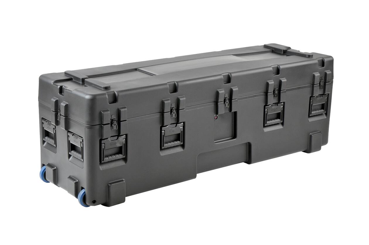SKB - rSeries 6820-20 - Waterdichte Koffer - Zwart - Leeg - met Wielen