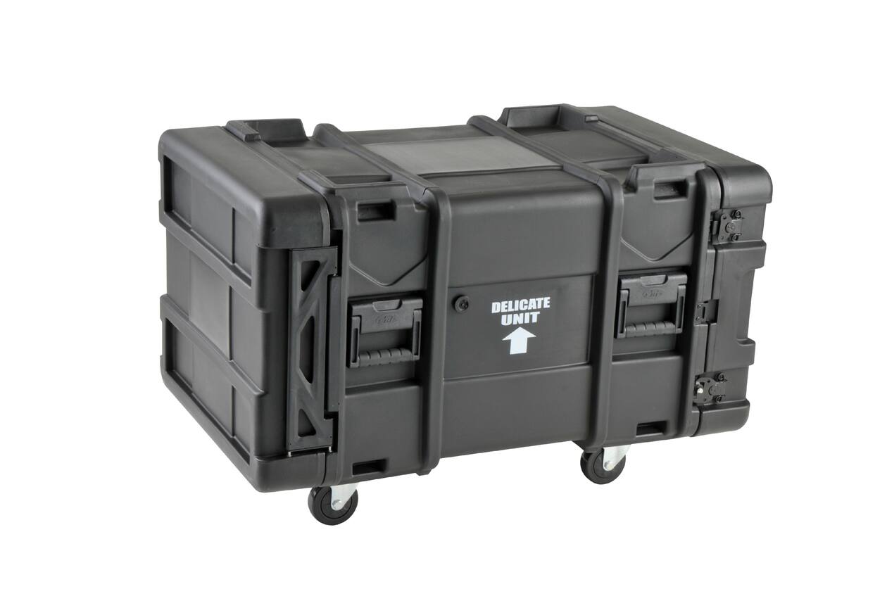 SKB - rSeries - 8U Shock Rack - Zwart - 30-inch diep - met Wielen