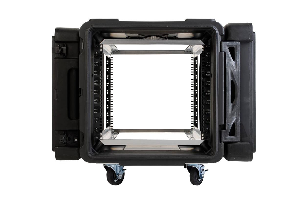 SKB - rSeries - 10U Shock Rack - Zwart - 28-inch diep - met Wielen