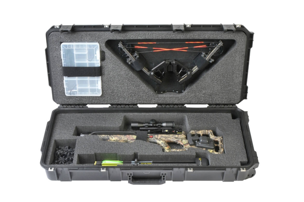 SKB - iSeries - Waterdichte Kruisboogkoffer - Zwart - Demontabele TenPoint Kruisboog Inlay