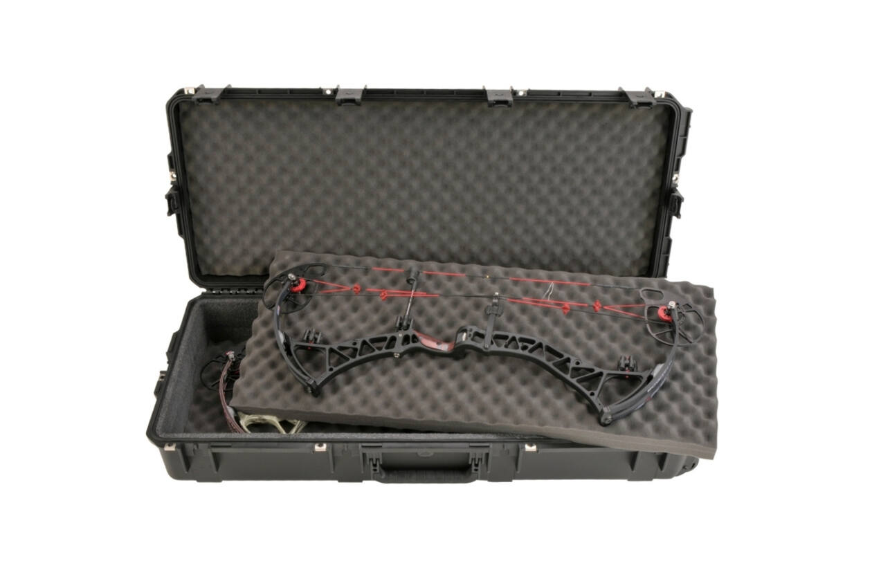 SKB - iSeries 4217-BDB - Waterdichte Koffer - Zwart - Dubbele Bowtech Boog en Geweer Inlay