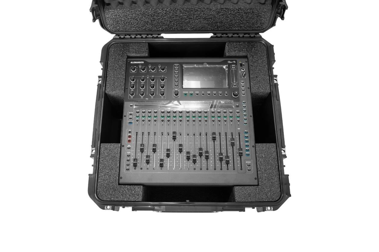 SKB - iSeries 2222-12 - Waterdichte Koffer - Zwart - Allen & Heath Qu-5 / Qu-5D Inlay