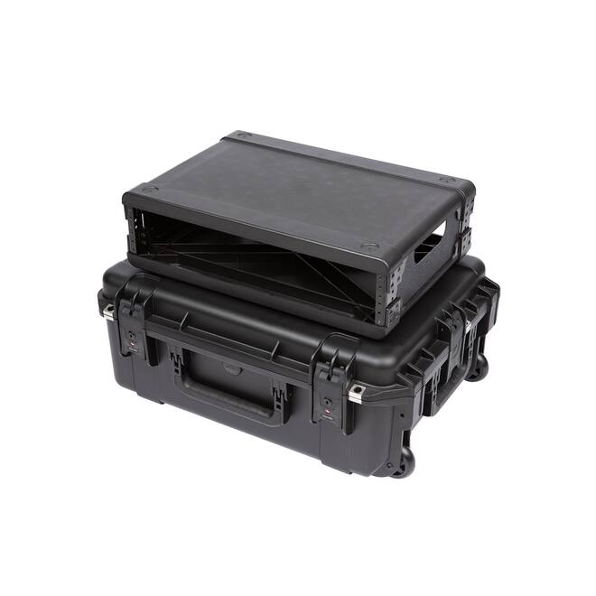 SKB - iSeries 2215-8 - Waterdichte Koffer - Zwart - Verwijderbare 2U Diepe Rack