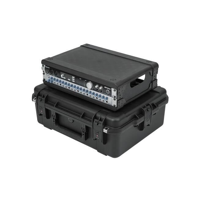 SKB - iSeries 3i-2217-8 - Waterdichte Koffer - Zwart - Verwijderbare 2U Diepe Rack