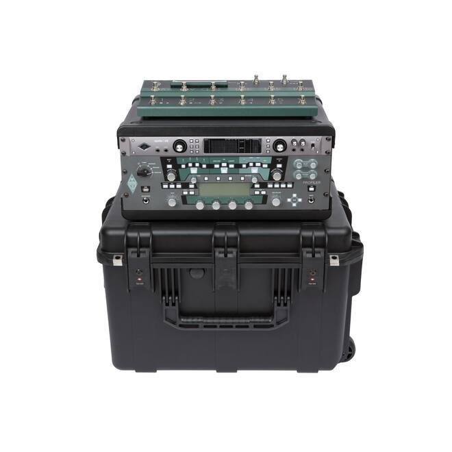 SKB - iSeries 2317-14 - Waterdichte Koffer - Zwart - Kemper Profiler + Line 6 Helix Inlay