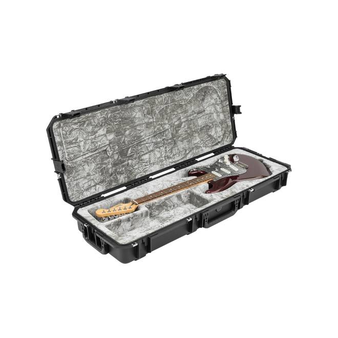 SKB - iSeries 4214-6 - Waterdichte Koffer - Zwart - Strat/Tele Gitaar Inlay