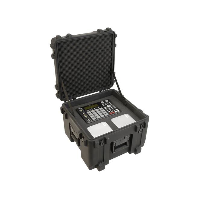 SKB - rSeries 1919-14 - Waterdichte Koffer - Zwart - met Wielen - Plukschuim