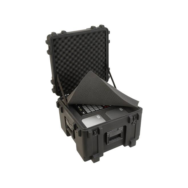 SKB - rSeries 1919-14 - Waterdichte Koffer - Zwart - met Wielen - Plukschuim