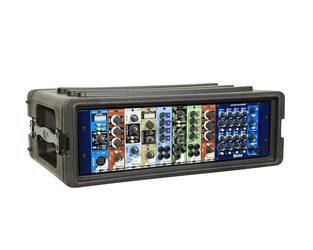 SKB - rSeries - 3U Shallow Rack - met Stalen Rails - 10,7-inch diep