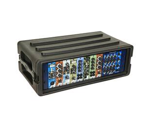 SKB - rSeries - 3U Shallow Rack - met Stalen Rails - 10,7-inch diep