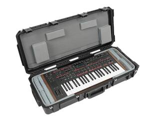 SKB - iSeries 3614-6 - Waterdichte Koffer - Zwart - 49-toetsen Keyboard Think Tank Interieur