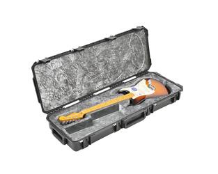 SKB - iSeries 4214-6 - Waterdichte Koffer - Zwart - Strat/Tele Gitaar Inlay